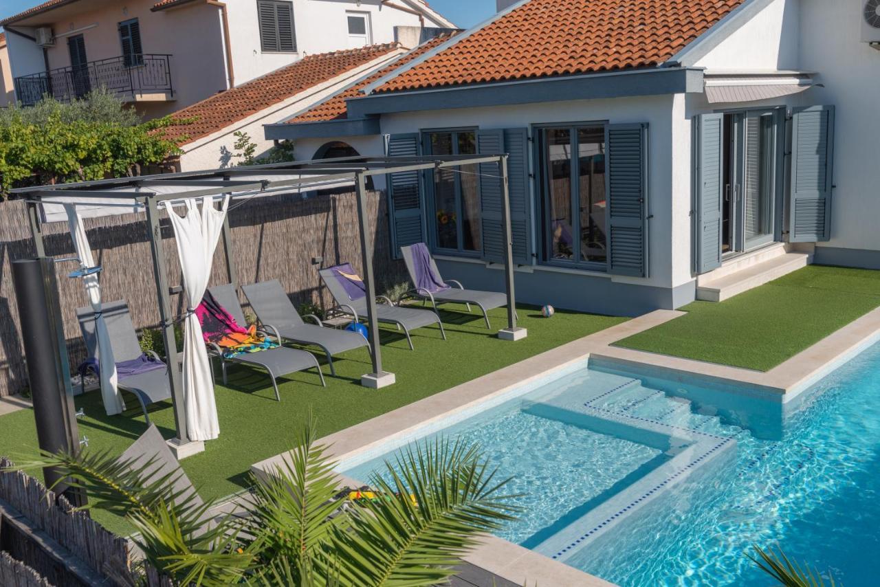 Kuntrada 45 Holiday Home - Heated & Kids Pool Fazana Exterior photo